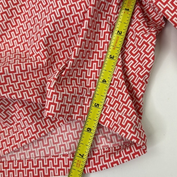 J. Crew Men's Patterned red & white lined  swim shorts / trunks - Picture 9 of 10